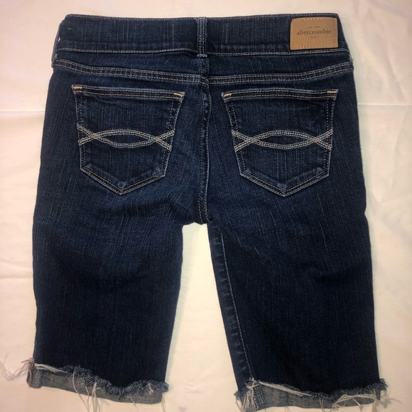 Girls Abercrombie Bermuda Shorts - Picture 2 of 2